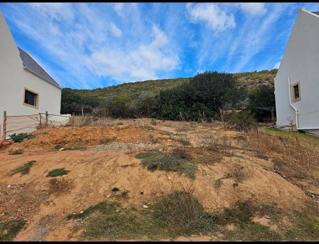 LAND FOR SALE IN VAKANSIEPLAAS